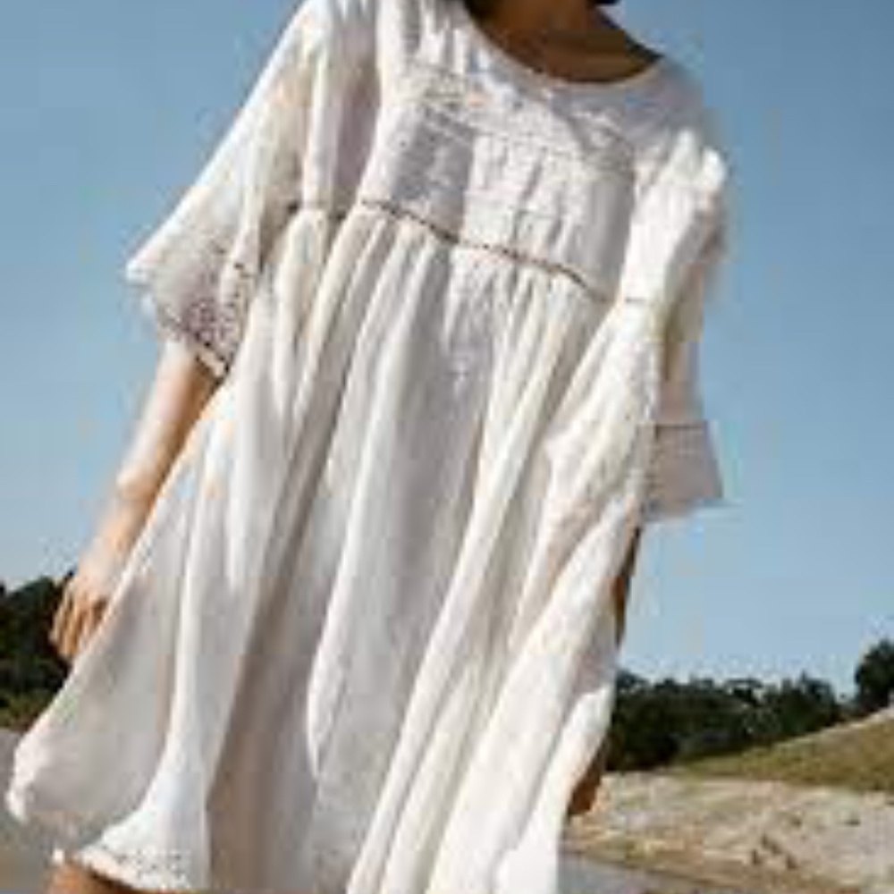 Sale🎉 Spell Suki mini dress white lace PRISTINE EUC